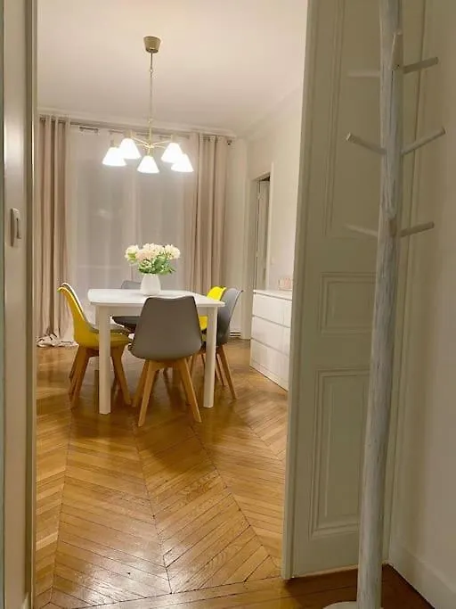 Haussmannien, Pres Arc Triomphe Apartment Paris